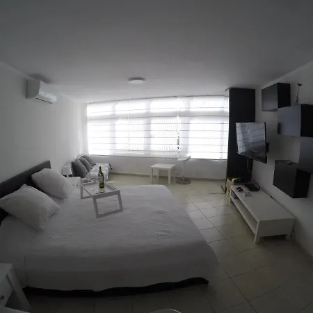 Cristianos Apartment *