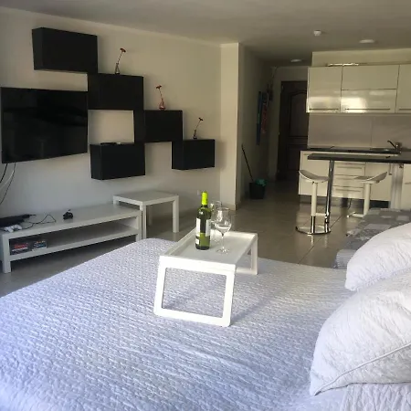 Cristianos Apartment
