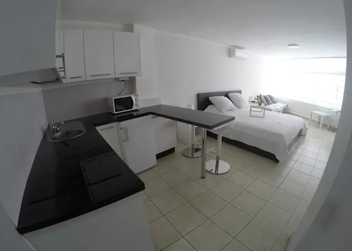 Cristianos Apartment *