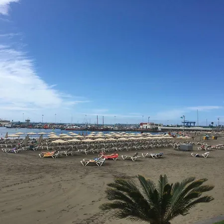 Cristianos Apartament *