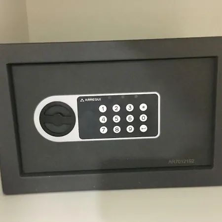 Cristianos Apartament *